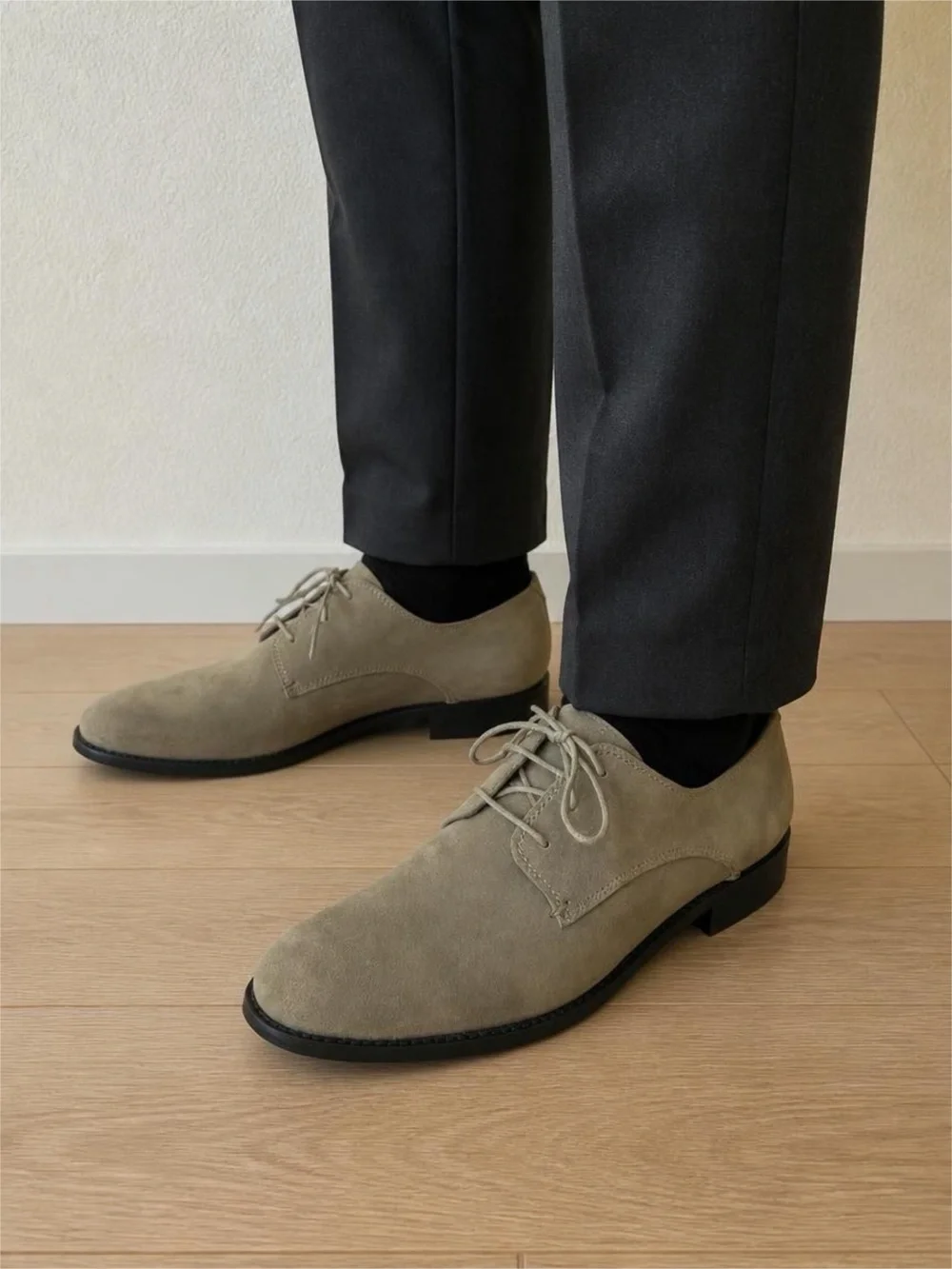 John Varvatos Men's Suede Buck Oxford Shoes in beige Sz 9 M
